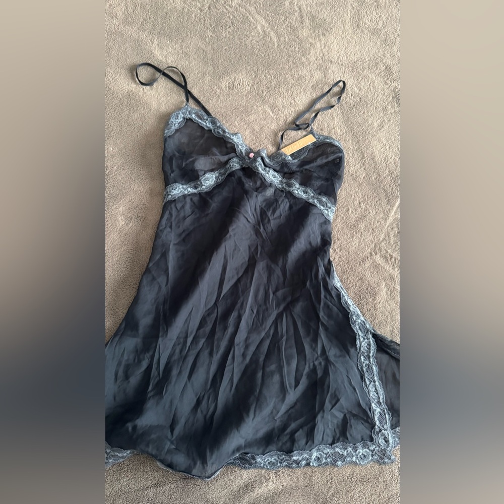 BRAND NEW SKIMS ROMANCE LACE SLIP